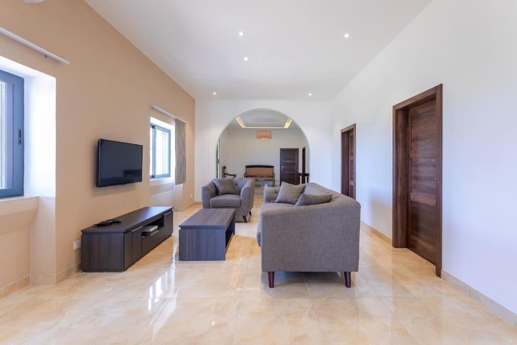 Spacious, Bright, Valley & Sea View Maisonette Xagħra Eksteriør bilde