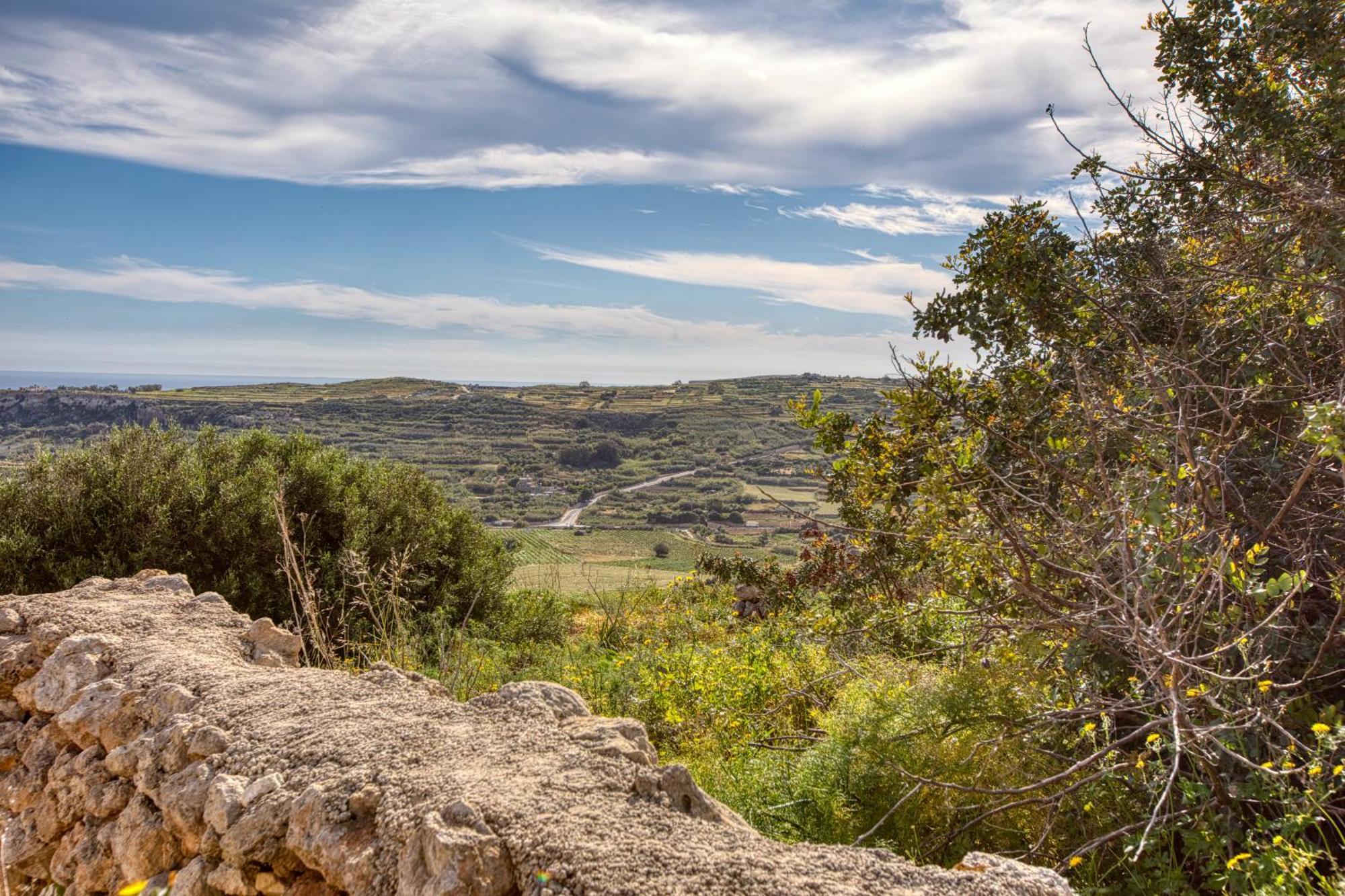 Spacious, Bright, Valley & Sea View Maisonette Xagħra Eksteriør bilde