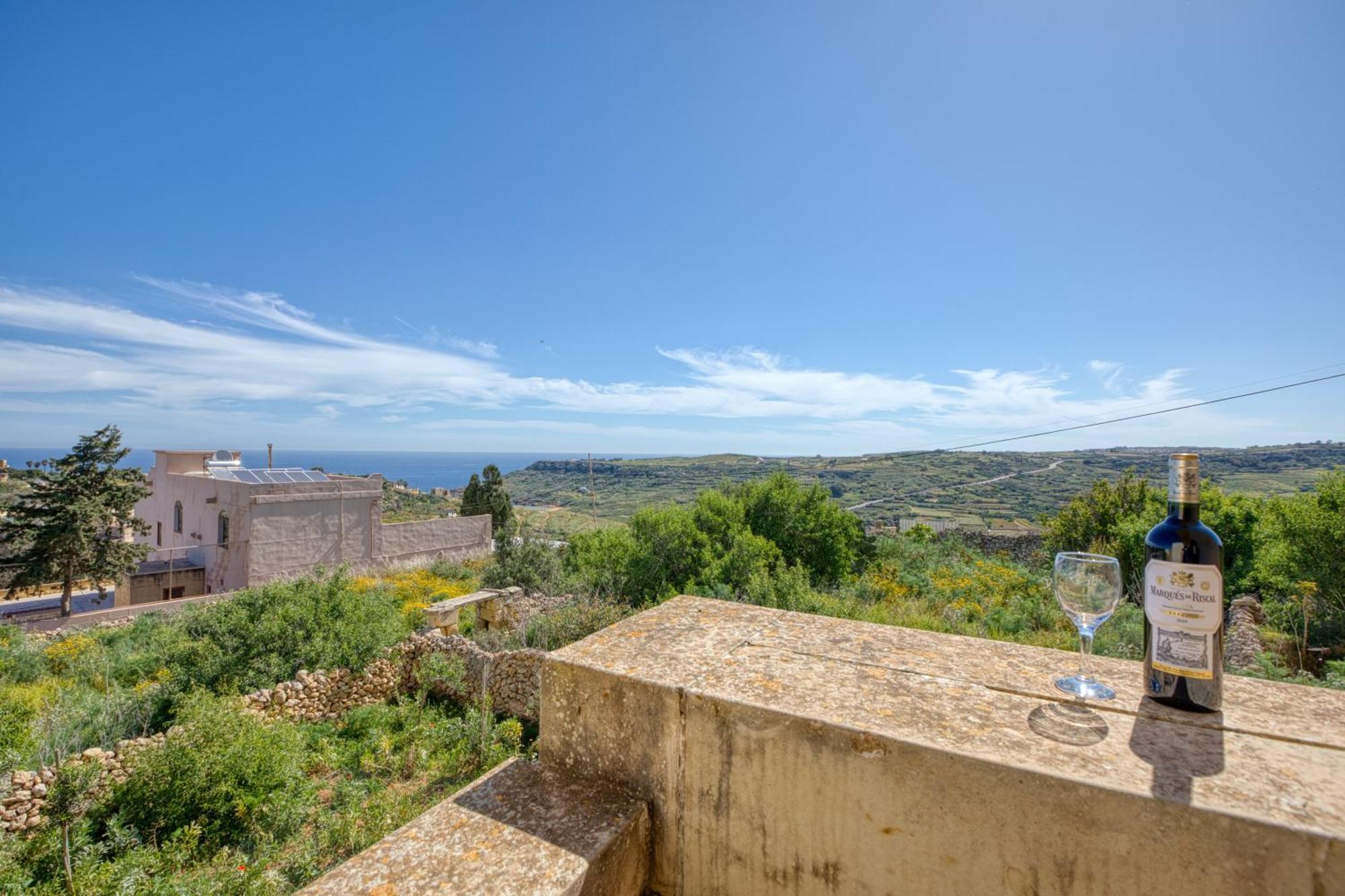 Spacious, Bright, Valley & Sea View Maisonette Xagħra Eksteriør bilde
