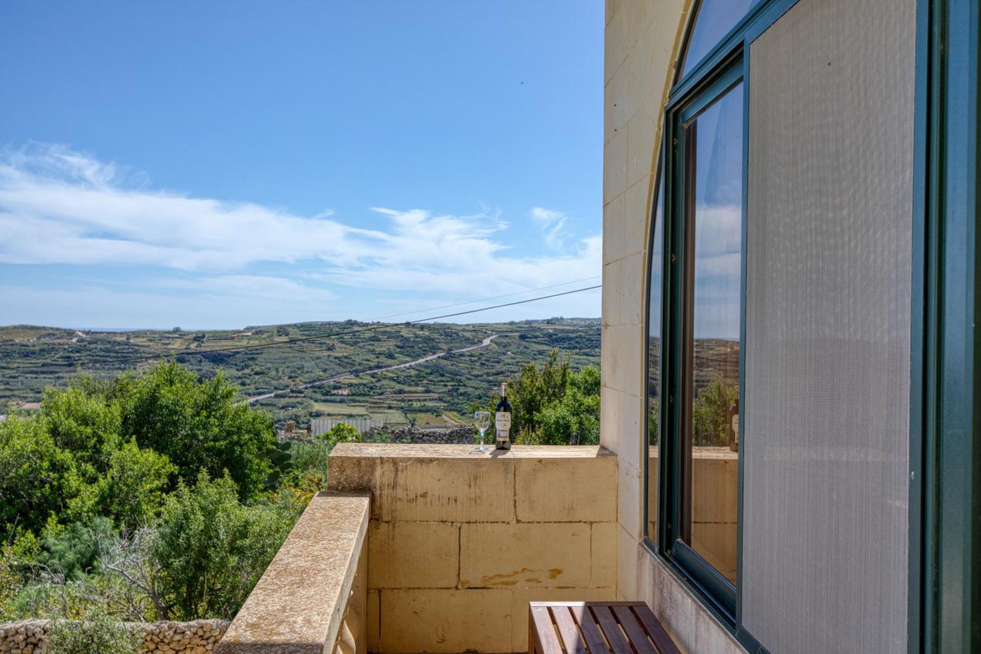 Spacious, Bright, Valley & Sea View Maisonette Xagħra Eksteriør bilde
